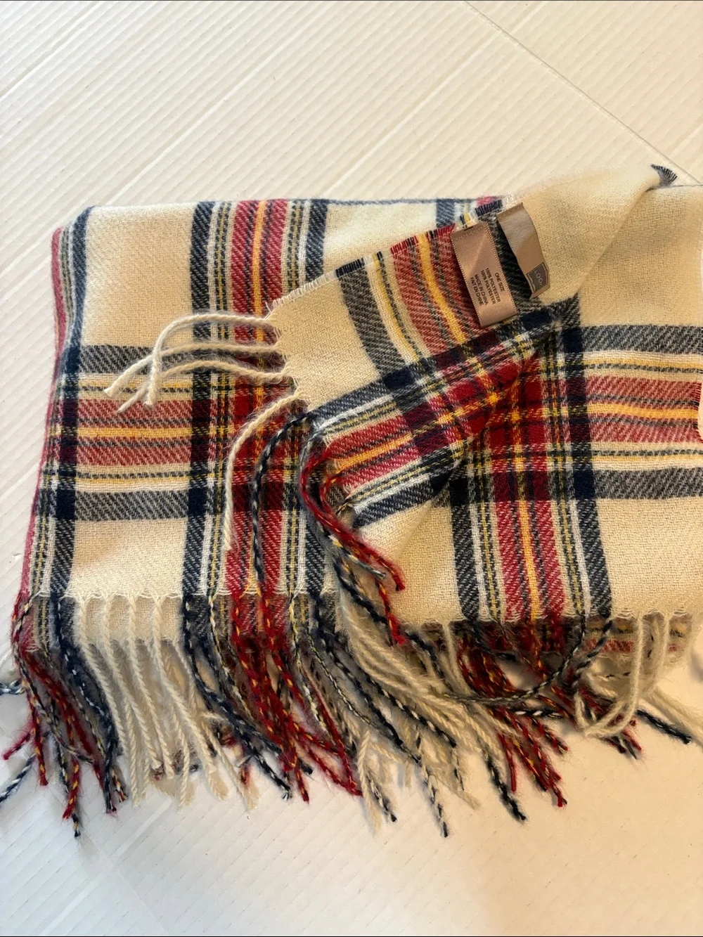 LOOK poly cream plaid blanket scarf